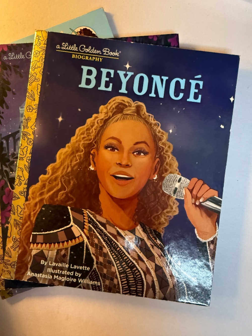 🎉Golden books set of five - Picture 4 of 7